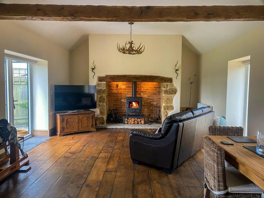 The Udderhouse - Udderly Unforgettable Retreat Villa Donyatt Exteriör bild